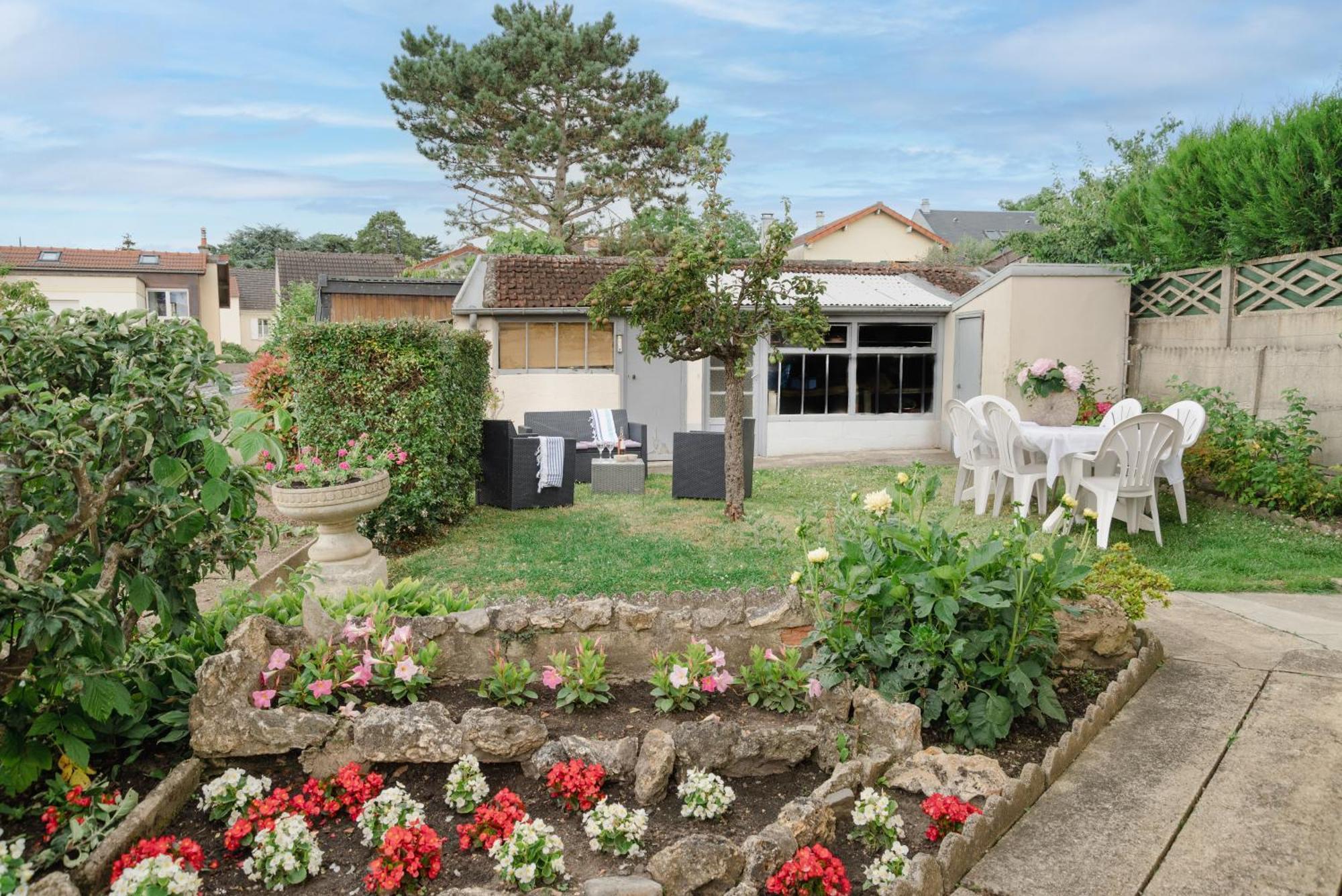 5 Min Chateau Charmante Maison Et Son Jardin Prive Versailles Exterior foto